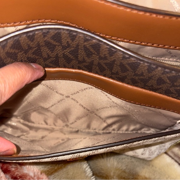 Michael Kors Brown and Cream Crossbody Bag - Picture 6 of 12